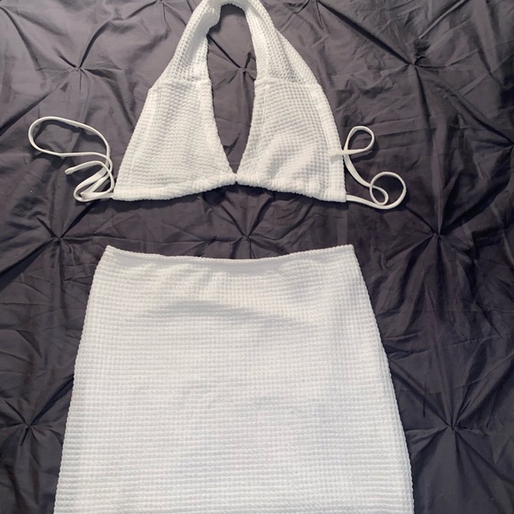 2 piece white set (top and skirt) - Picture 1 of 1